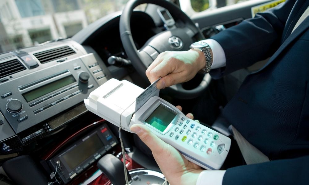 What To Consider When Adding Credit Card Machines to Cabs